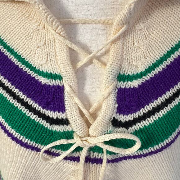 Vintage Macy’s 100% Wool Fringe Poncho Shawl Cream
Striped Boho Sweater Cape M - Picture 6 of 10